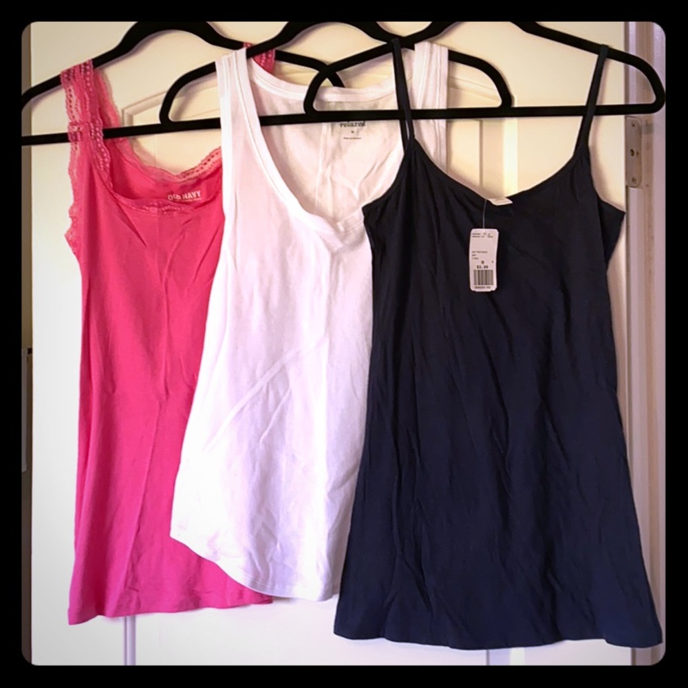 3 NWT tank tops sz M